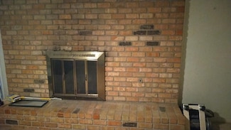 4013 Wedgworth Rd S, Fort Worth, TX 76133