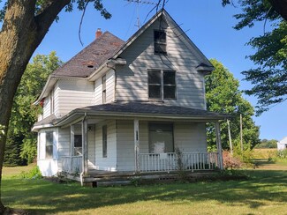 1751 E Division Rd, La Porte, IN 46350