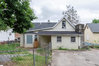 33 Henry St, Greenville, SC 29605