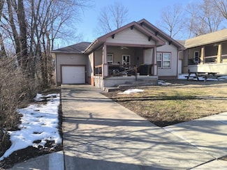 4324 Kensington Ave, Kansas City, MO 64130