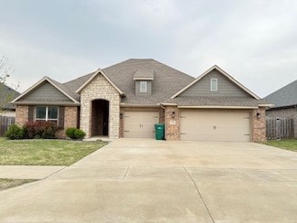 1500 Blue Moon Rd, Centerton, AR 72719