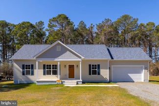 303 Huntsman Way, Montross, VA 22520