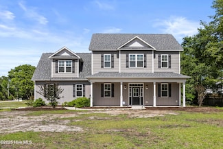 204 Shellbank Dr, Sneads Ferry, NC 28460