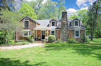 113 Codfish Hill Rd, Bethel, CT 06801