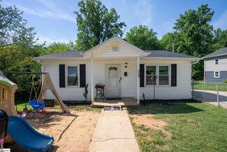 330 Sycamore St, Gaffney, SC 29340