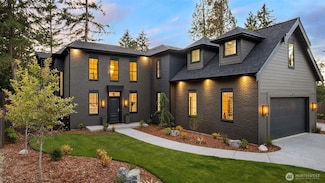 601 Chris David Dr, Steilacoom, WA 98388