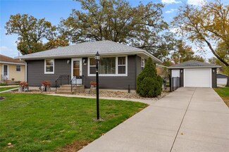 448 24th St NW, Cedar Rapids, IA 52405