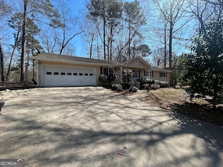 1709 Oak Ridge Cir SW, Stone Mountain, GA 30087