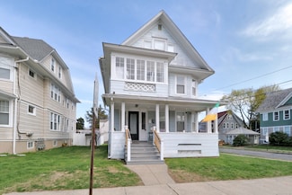 356-358 Midland St, Bridgeport, CT 06605