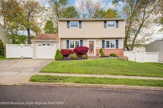 21 Andrew St, Old Bridge, NJ 08857
