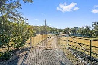 414 Gregg Dr, Spicewood, TX 78669