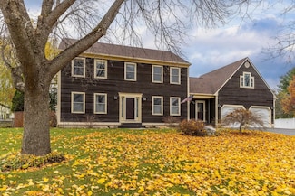 8 Moss Glen Ln, South Burlington, VT 05403