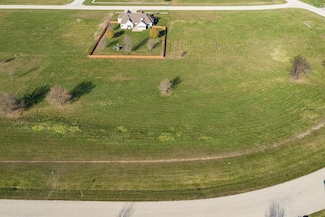 1020 Prairie View Dr, Somonauk, IL 60552