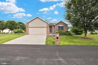 220 Kingsgate Ct Unit 22, Gettysburg, PA 17325