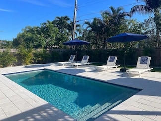 330 Macy St, West Palm Beach, FL 33405