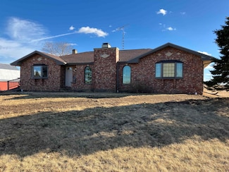 9414 Pitz Rd, La Motte, IA 52054