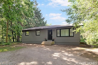 613 E Pontaluna Rd, Norton Shores, MI 49444