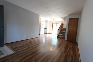 2801 W Broadway Unit L-2, Columbia, MO 65203