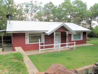 445848 E Lake View Rd, Gore, OK 74435