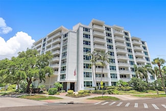 700 Beach Dr NE Unit 606, Saint Petersburg, FL 33701
