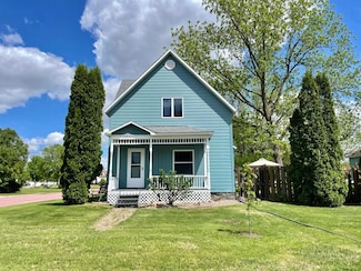120 Prairie St N, Comfrey, MN 56019