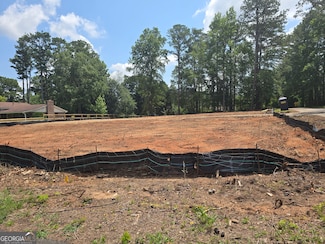 2477 Bobbie Dr, Marietta, GA 30066