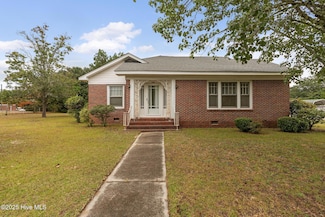 1100 McDonald Ave, Hamlet, NC 28345