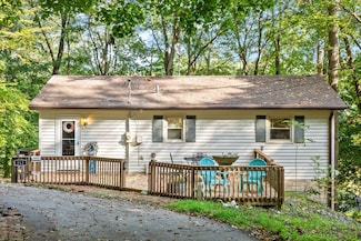 212 Cherry Bay Rd, Cadiz, KY 42211