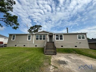 706 Catherine St, Lockport, LA 70374