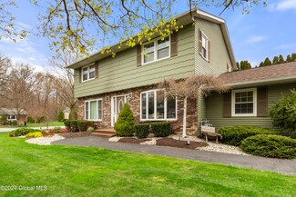 630 Alexander Dr, Rotterdam Junction, NY 12150
