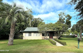 608 NE 3rd St, Havana, FL 32333