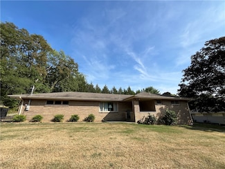 3120 Muse Ln, White Oak, PA 15131
