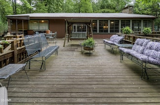 315 Robin Ln, Gatlinburg, TN 37738
