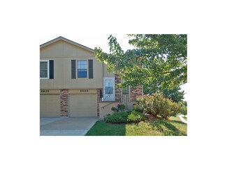 8633 N Hull Dr, Kansas City, MO 64154