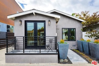 2341 Beach Ave, Venice, CA 90291