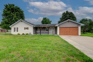 5364 S Cloverdale Ln, Battlefield, MO 65619