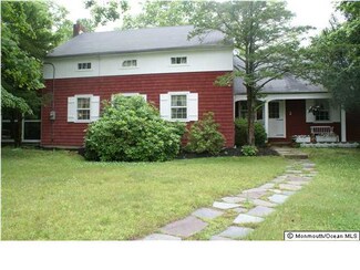 2 Wright Place, Farmingdale, NJ 07727