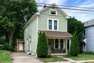 692 Chestnut St, Xenia, OH 45385