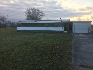 177 E Front St, New Holland, OH 43145