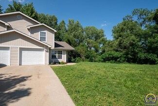 1200 Sunchase Dr, Lawrence, KS 66044