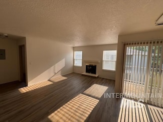 9086 W Sigmont Ln, Boise, ID 83709