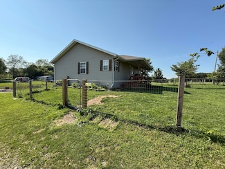 551 State Highway O, Seymour, MO 65746