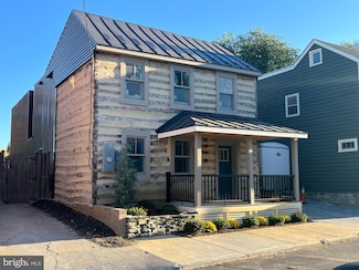 22 E Monmouth St, Winchester, VA 22601