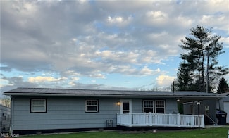 800 Huggins Dr, Williamstown, WV 26187