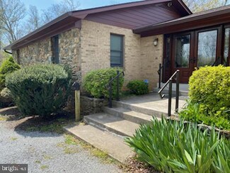16287 Woodgrove Rd, Round Hill, VA 20141