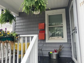119 Roslyn Ave, Sea Cliff, NY 11579