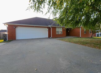 1802 N 19th St, Paragould, AR 72450