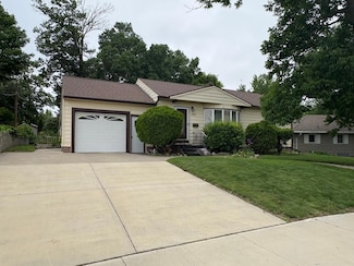 406 Franklin St S, Glenwood, MN 56334