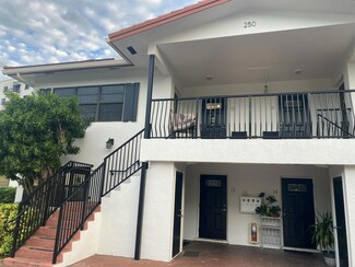 250 SW 7th 13 St Unit 13, Boca Raton, FL 33432