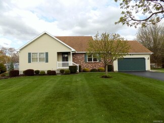 4145 Ransom Rd, Clarence, NY 14031